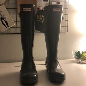 Hunter Women's Refined Tall Gloss Rain Boots